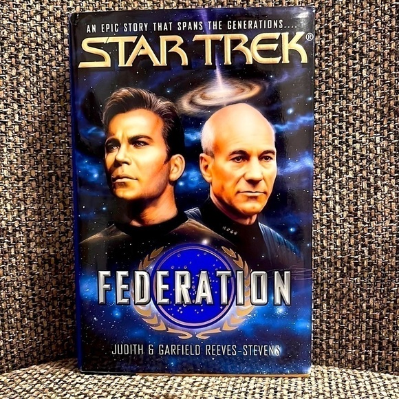 Federation (Star Trek) Hardcover (1994) by Judith and Garfield Reeves-Stevens - Picture 1 of 2